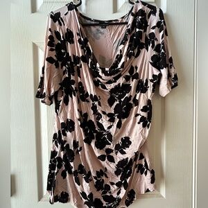 ✨Worthington Black Floral Cowl Neck Blouse